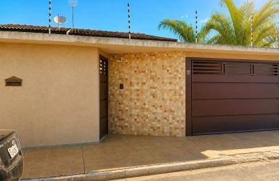 Casa de terreno inteiro à venda – Nova Três Lagoas